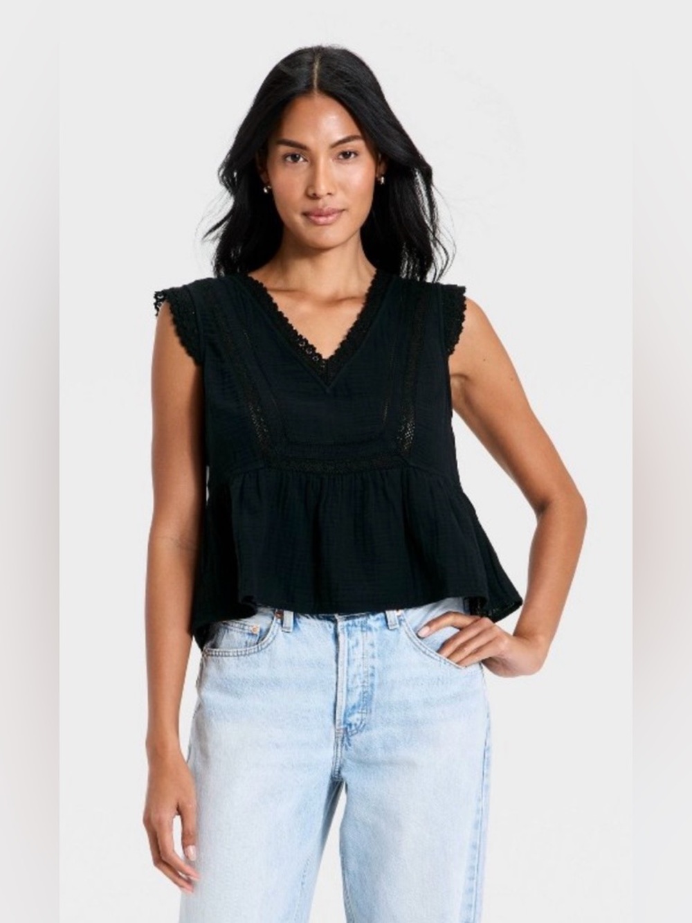 🌻NWT🌻Women’s, Medium Universal Thread Black Lace-Trim V-Neck Blouse